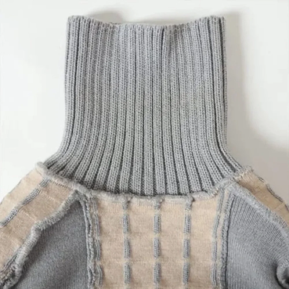 Authentic CHANEL Chocolate bar gray wool turtleneck knit sweater size 38